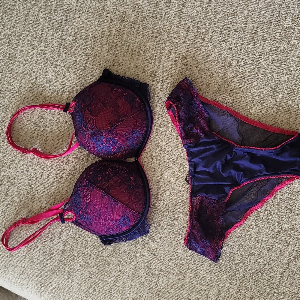 Victoria Secret Sexy Little Things Bra Set